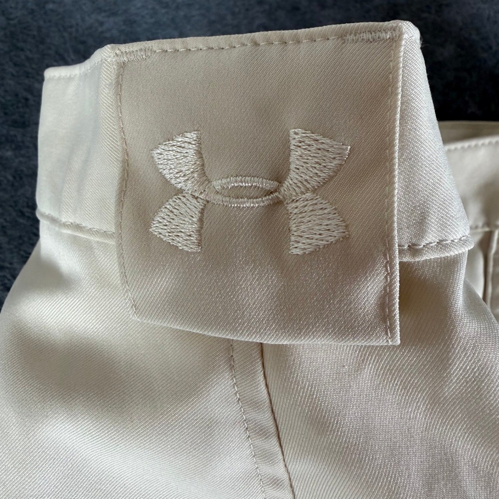 Under Armour Golf Shorts 38 Beige Performance Pleated Athletic Preppy 208603 - Picture 4 of 8
